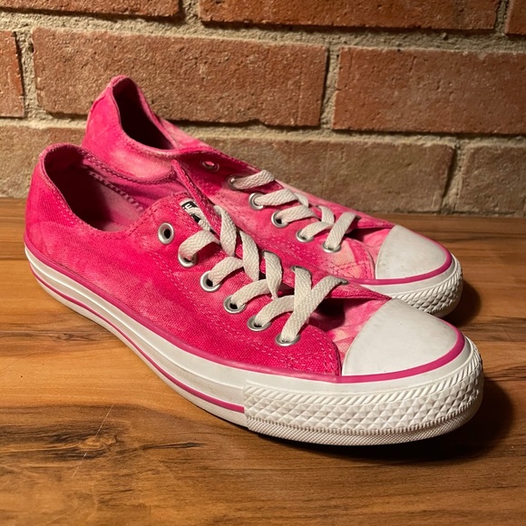 Women’s tie-die converse Size 7 - Picture 3 of 8